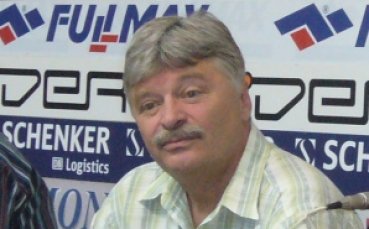 Емил Данчев: Този мач не качва цената на Бербатов
