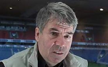 Олсен пое най-силния отбор в Азия