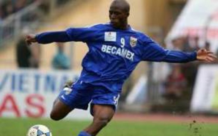 Станимир Стоилов се отказа от Амаоби