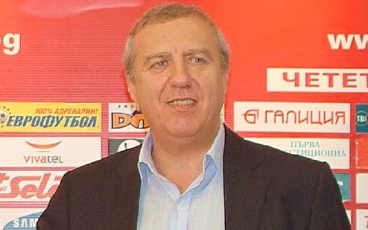 Александър Томов