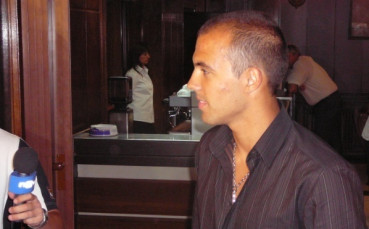 Николай Михайлов подписва с Рьош