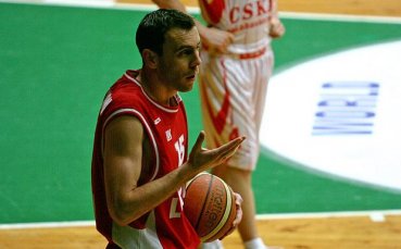 Академик пада от гърци пред Златев