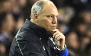 Бербатов и компания застават зад Йол