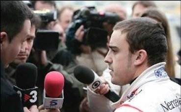 Алонсо: Шансовете да остана в МакЛарън са минимални