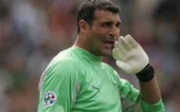 Перуци иска в Милан, Неста ухажва Дел Пиеро