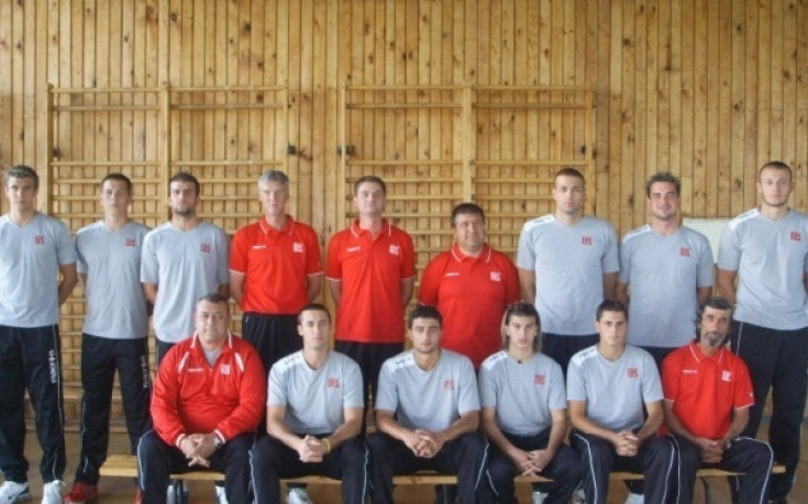 Шампионите стъпиха накриво на старта пред Вили Вуцов