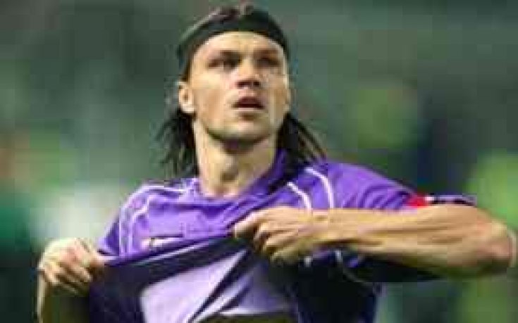 Уйфауши  преподписва с Фиорентина