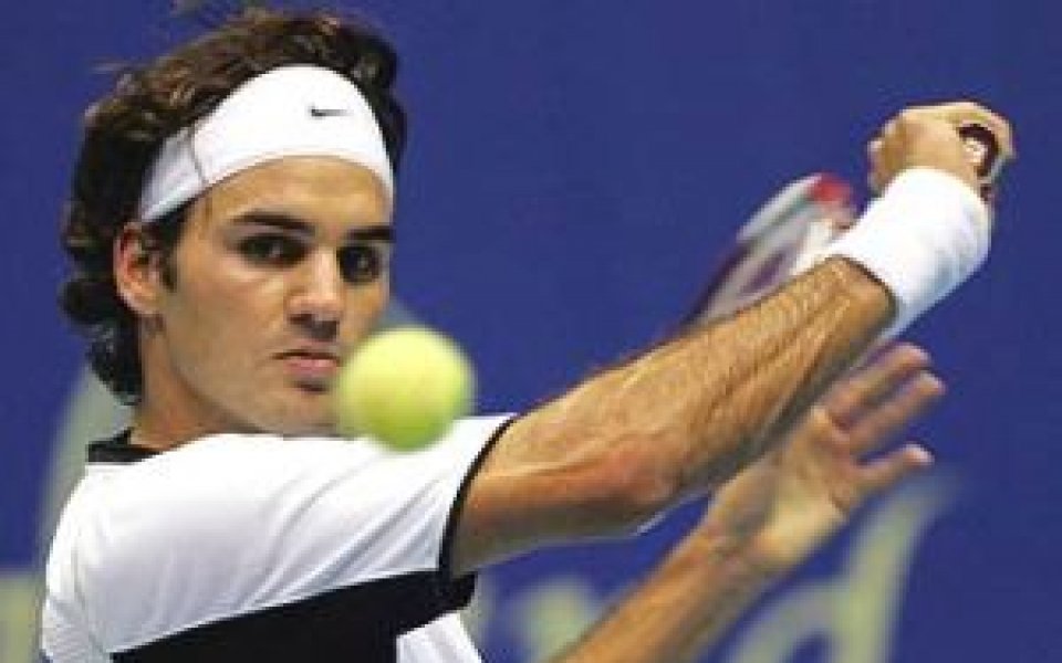 Федерер с лекота достигна полуфиналите в Базел
