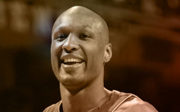 Баскетболист със сътресение след катастрофа