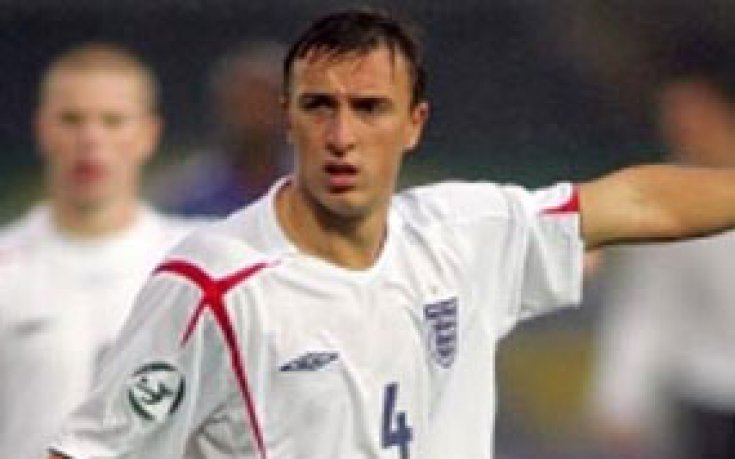 Англия губи Марк Нобъл за квалификацията срещу България