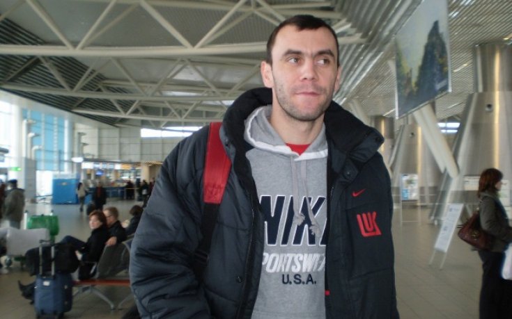 Студентите все още са блокирани на летището в Рим