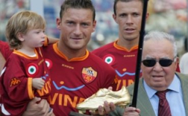 Тоти: Заради семейството не играя в Реал