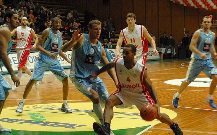 Антич и Дийн шестват в класациите на УЛЕБ