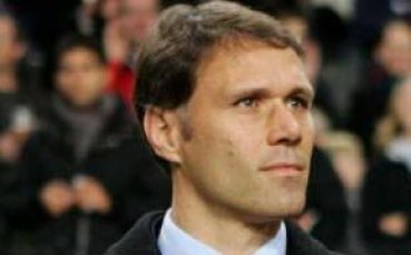 Ван Бастен каза „да” на Байерн