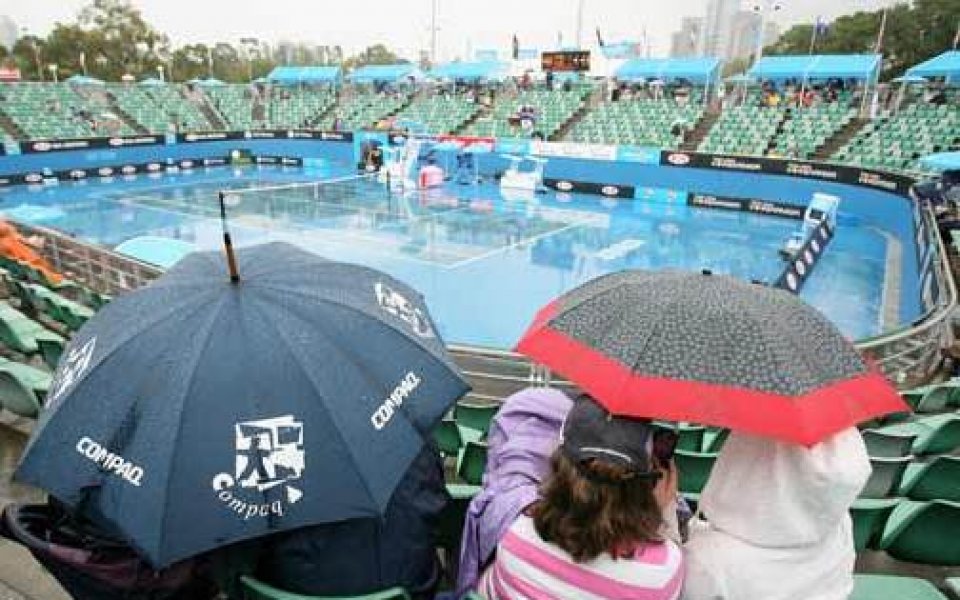 Отложиха повечето срещи от Australian Open заради дъжда