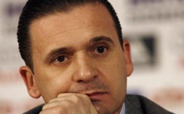 Миятович: Невъзможно е да вземем Сеск или Кристиано