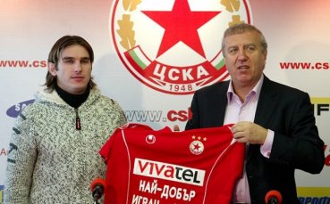 Велизар Димитров стъпи на „Ноу Камп”