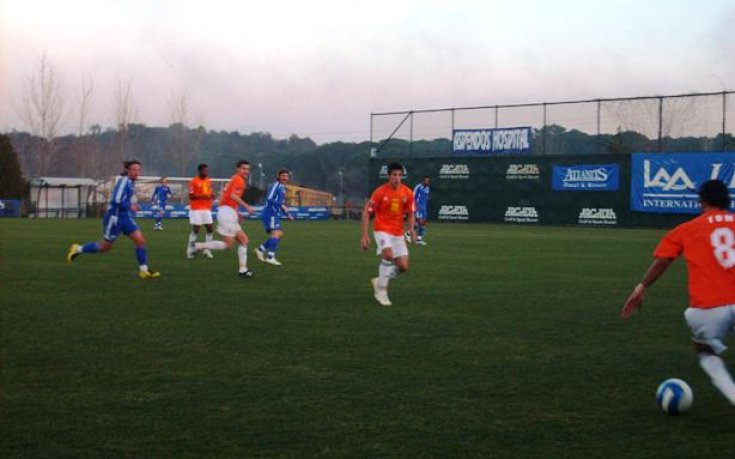 Литекс върти реми с руснаци