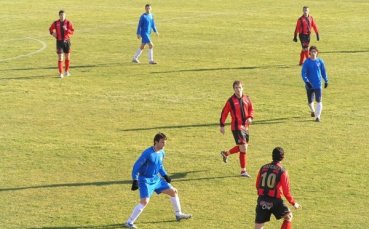 Спартак Вн вдигна купата на турнира в Албена