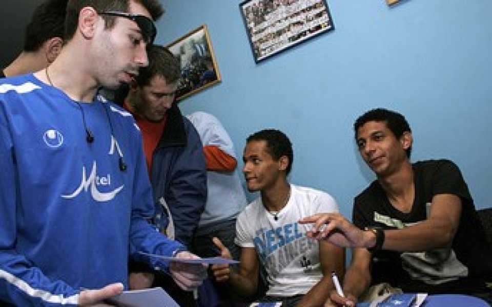 Бразилците на Левски се срещнаха с фенове