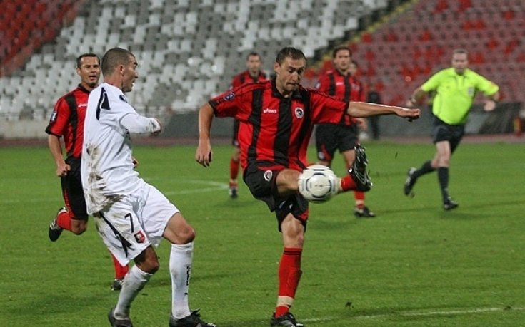 Локо Сф без Лопеш, но със Савич