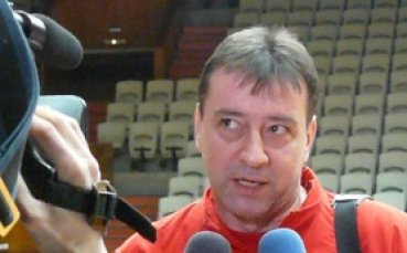 ЛукОйл задържа Лукаич, отборът тръгна за Москва