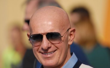 Саки: Милан не трябва да привлича Роналдиньо