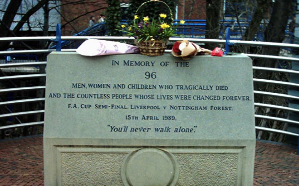 Ливърпул почита жертвите от Хилзбъро