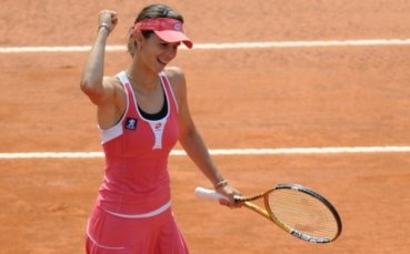 Пиронкова отново на четвъртфинал