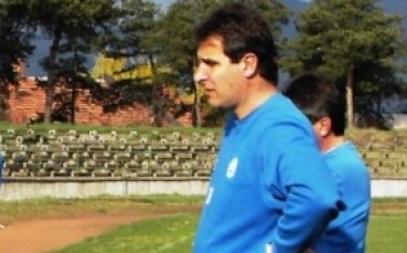 Херо подписа за още две години с Черноморец