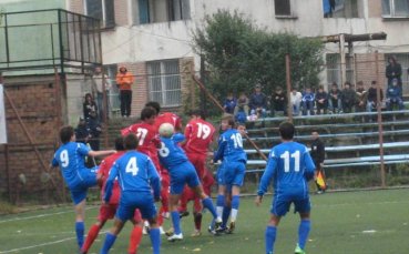 Левски срещу Пирин при юношите старша възраст
