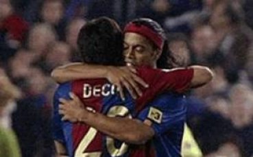 Роналдиньо и Деко може да останат в Барса