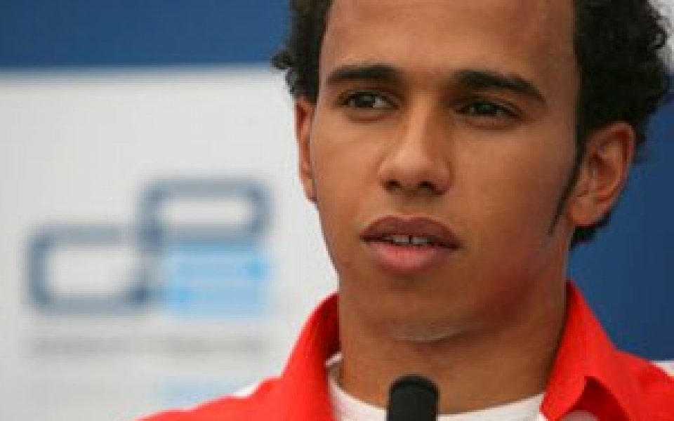Хамилтън наказан с 10 места за Гран при на Франция
