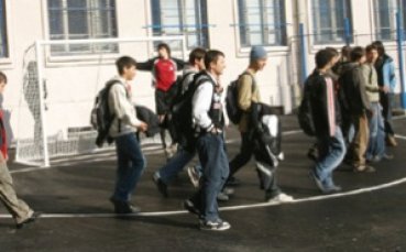 Треньор кара деца да гладуват заради надвишено тегло