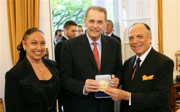 Ерата „Акоста” дотук, ще има ли нов китайски ред?