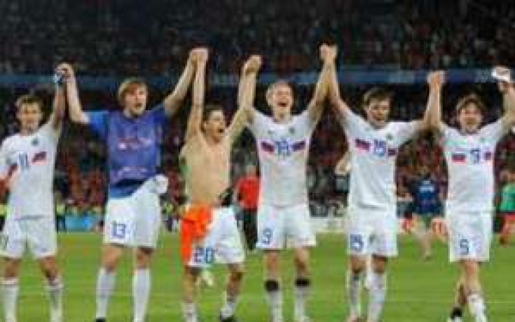 По 1,1 милиона евро на калпак при финал за Русия