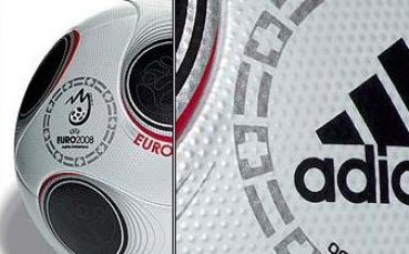 Adidas приготви 13 топки за финала на Евро 2008
