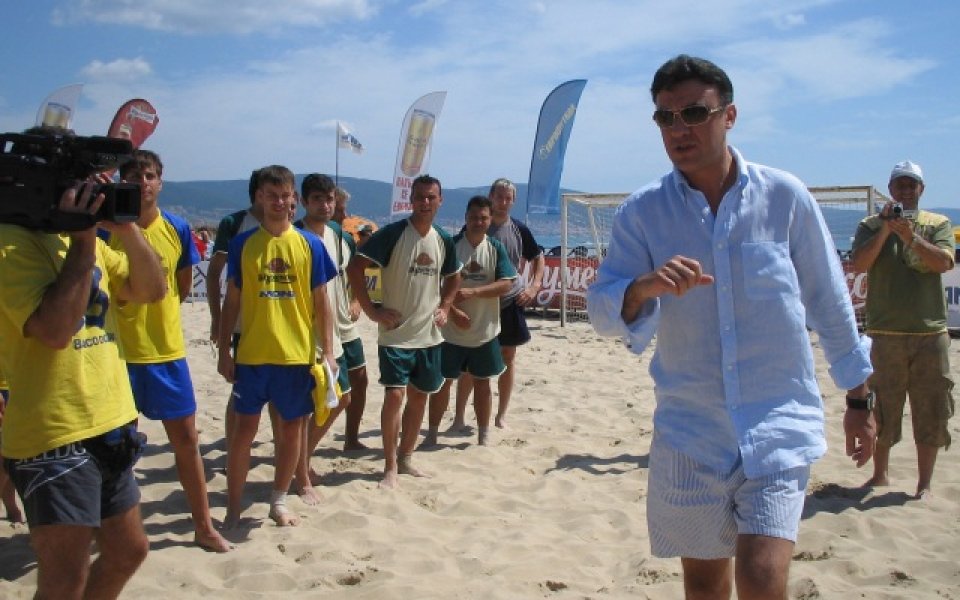 Академика стана шампион на Cacao Beach по плажен футбол