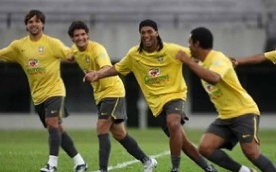Бразилия сложи тройка на Сингапур в тренировъчно темпо