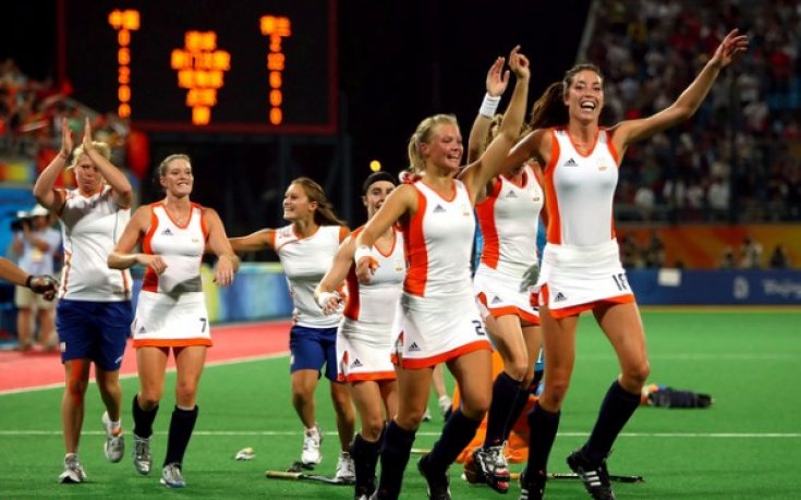 Титлата от хокея се изплъзна на Китай