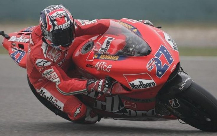 Кейси Стоунър с пол-позишън за ГП на Сан Марино