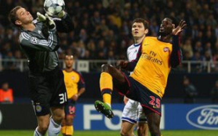 Арсенал се измъкна в Киев, Порто тръгна победоносно