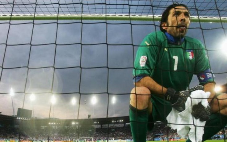 Буфон и Каморанези под въпрос за мача с България