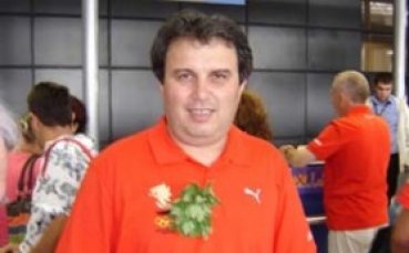 Бос на стрелбата в оставка чака Общото събрание, за да представи концепцията си