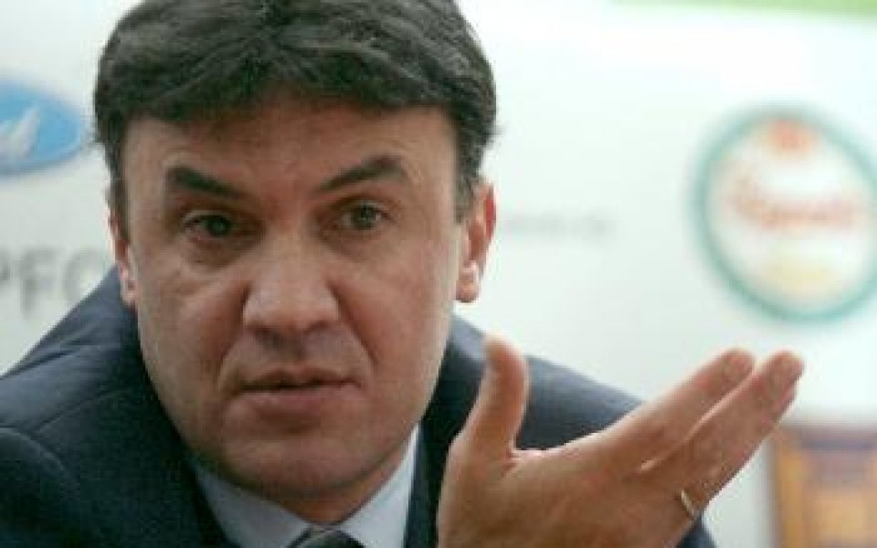 Михайлов: Всички трябва да си дадат сметка, че играят за България