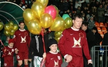 Рубин получава златните медали на 22 ноември
