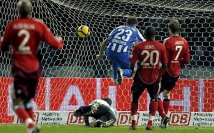 Валери с отлична оценка за играта си срещу Хамбургер