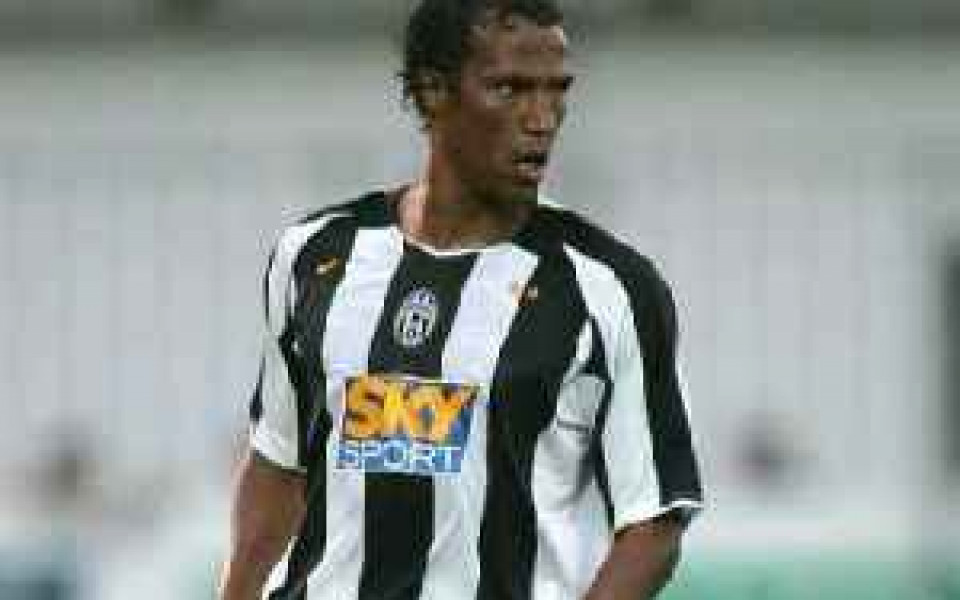 Зебина се подлага на нова операция