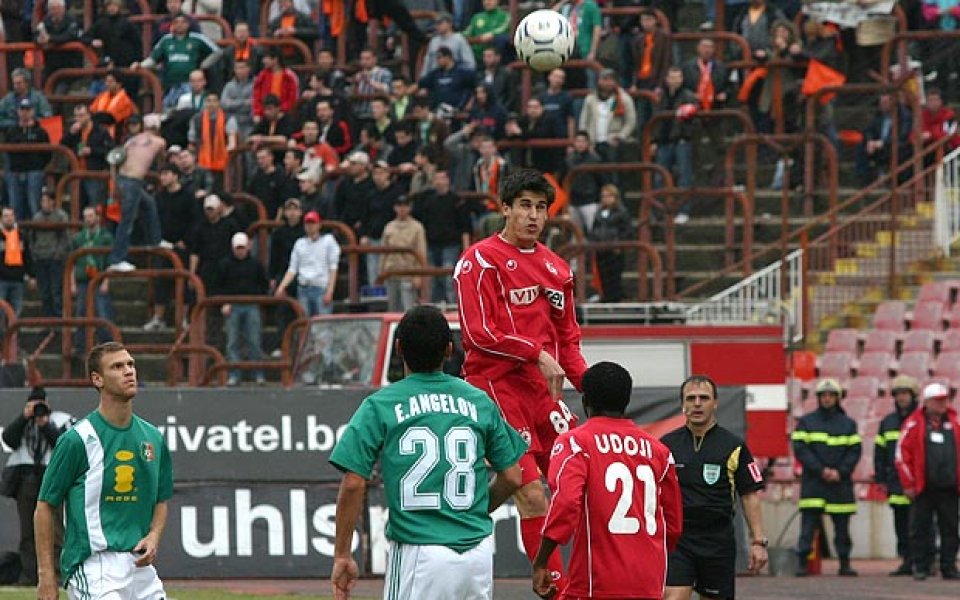 ЦСКА с най-доброто срещу Литекс