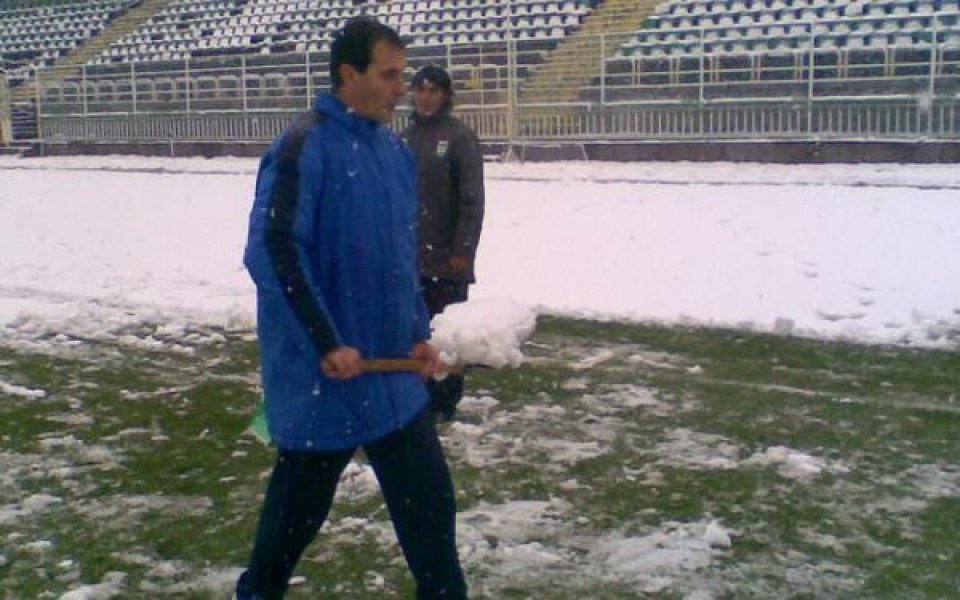 Пирин – Черноморец ще се играе в неделя